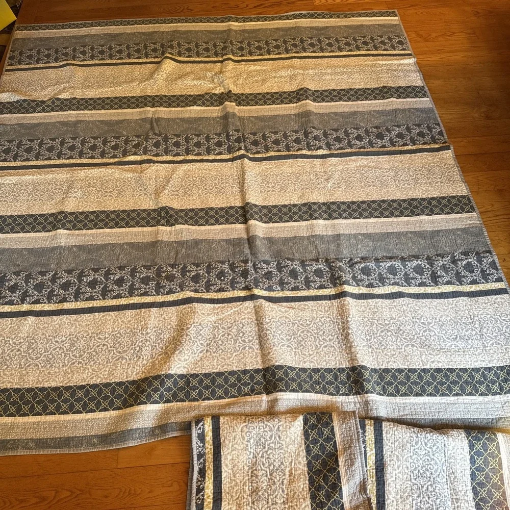 Blue, White,  Quilt, Reversible, Mixed Patterns, 93